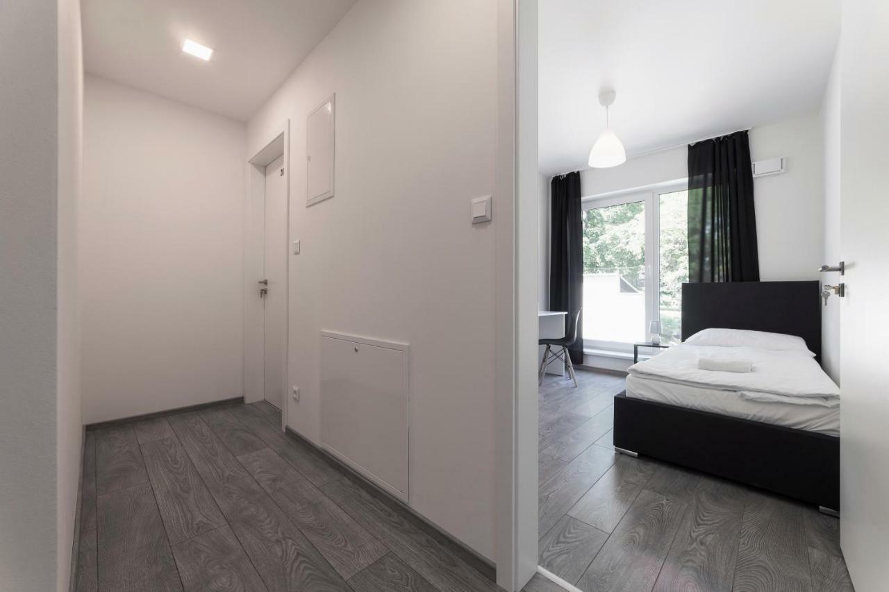 Hostel Homer Liben Прага Екстериор снимка