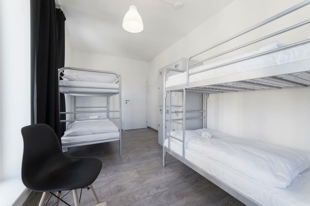 Hostel Homer Liben Прага Екстериор снимка