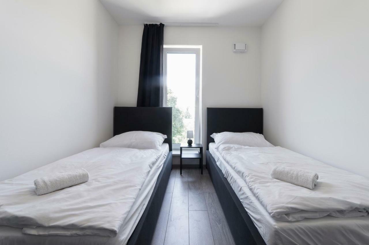 Hostel Homer Liben Прага Екстериор снимка