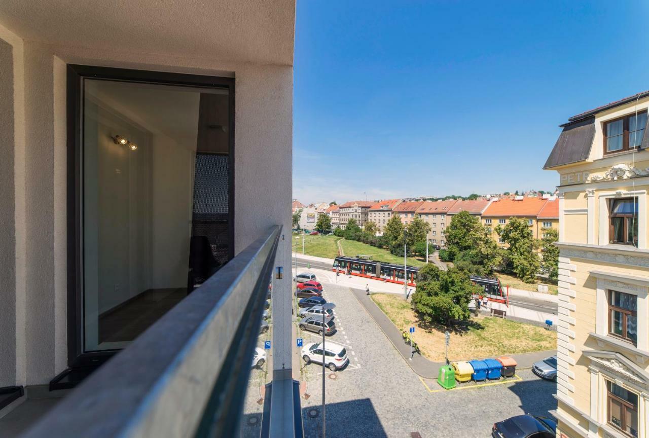 Hostel Homer Liben Прага Екстериор снимка